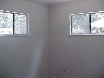 3rd image of 1202 S Detroit Ave