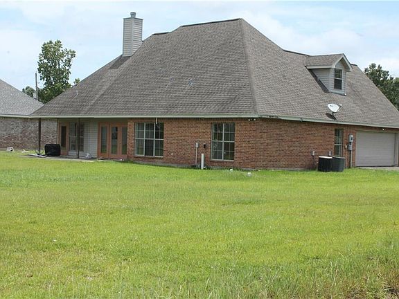 3rd image of 5858 Pinewood Dr W