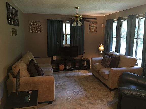 Living area -could be dining