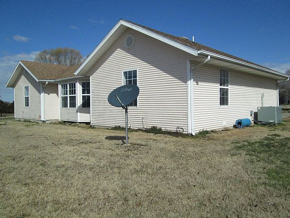 2nd image of 1069 E Us Highway 160