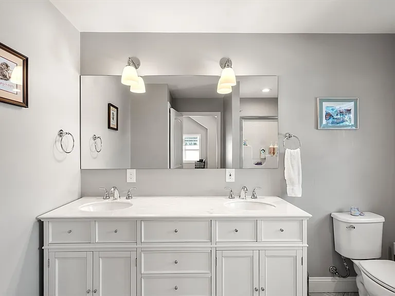 28 Park Ave — Photo 21