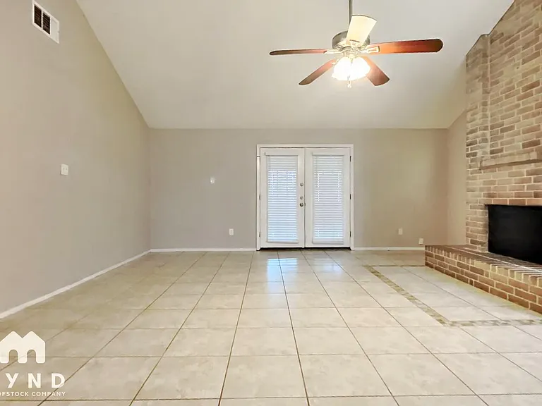 3218 Sedgeborough Cir — Photo 2