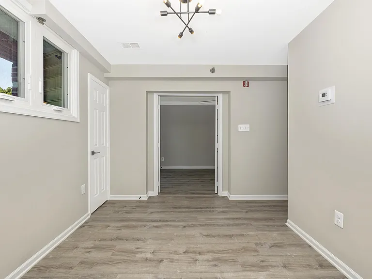 205 N Market St — Photo 25
