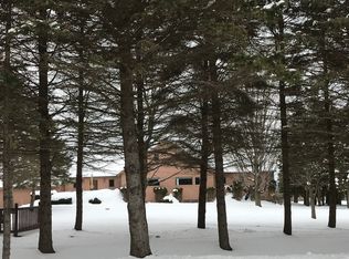 7461 Broadfield Rd, Manlius, NY 13104