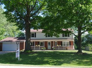 1845 Burning Tree Dr, Decatur, IL 62521