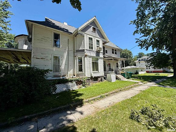 4th image of 915 N Broad St