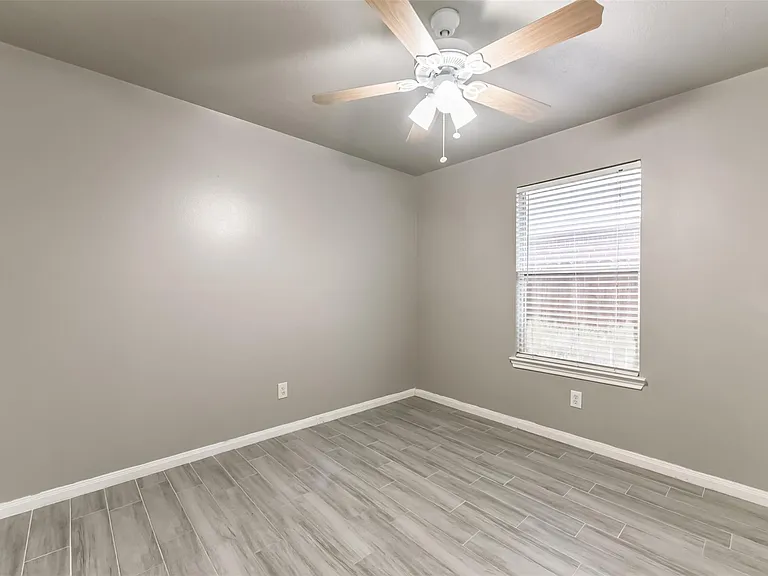 8322 Kingsbridge Meadow Dr — Photo 21