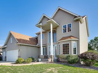 3111 98th Ave N, Brooklyn Park, MN 55443