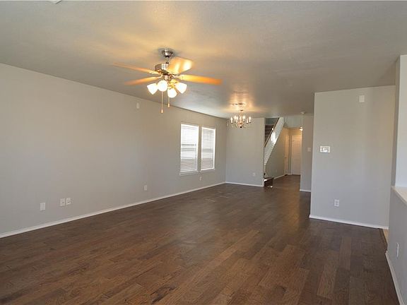 5th image of 1801 Willard Dr