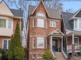 26 Eastmount Ave, Toronto, ON M4K 1V1