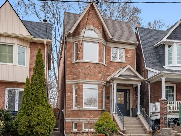 26 Eastmount Ave, Toronto, ON M4K 1V1