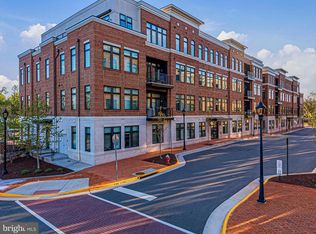 5 Stationmaster St SE APT 203, Leesburg, VA 20175