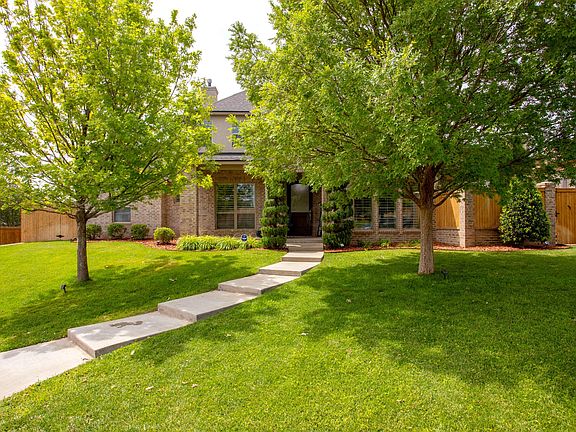 3rd image of 6903 Longleaf Ln