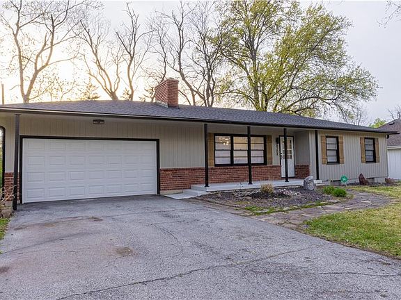 2nd image of 8208 Hardy Ave