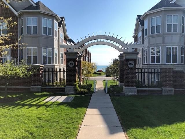 1st image of 3930 S Lake Dr #351