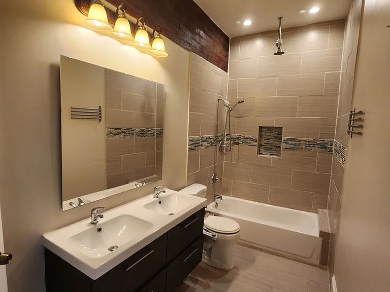 2812 N Morgan St — Photo 17