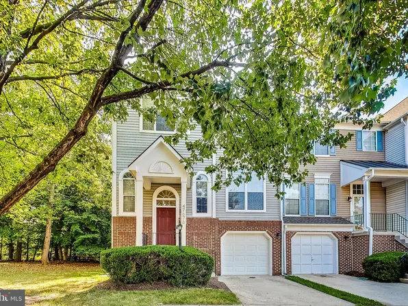 47676 Woolcott Sq, Sterling, VA 20165