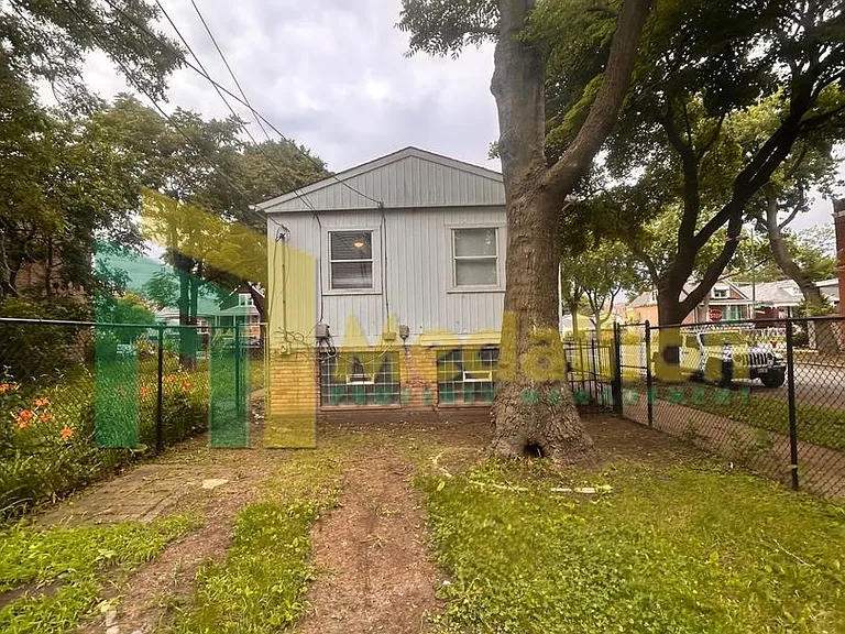 8358 S Morgan St — Photo 27