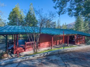 44624 Manzanita Dr, Oakhurst, CA 93644
