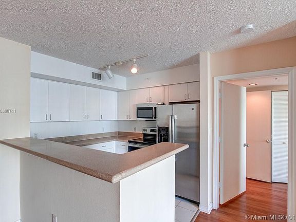 5th image of 1115 Brickell Bay Dr #1210