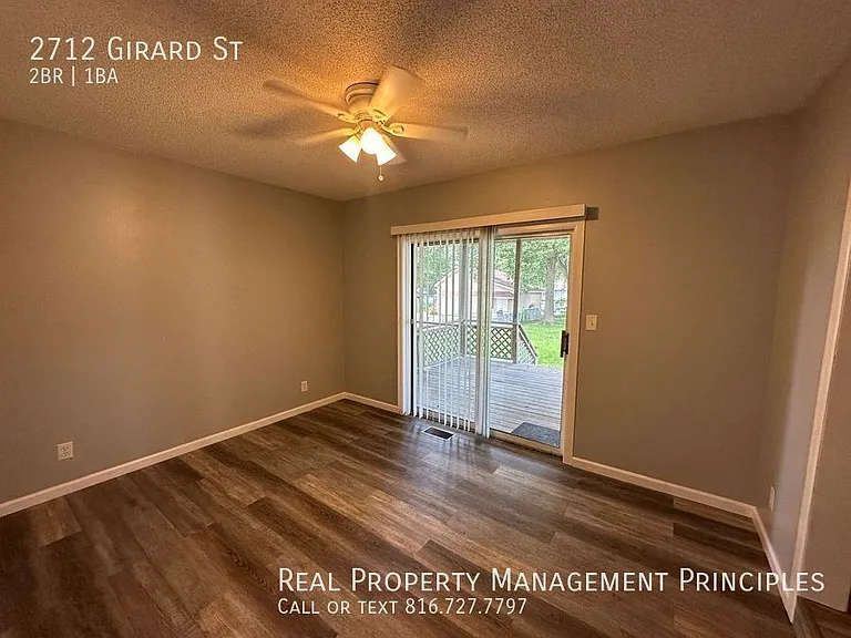 2712 Girard St — Photo 8