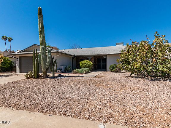 3rd image of 11638 S HALF MOON Drive