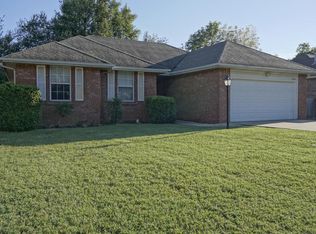 2356 W Rockwood St, Springfield, MO 65807