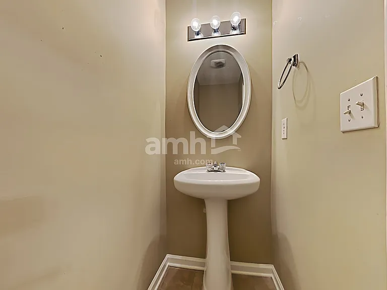 369 Hidden Creek Ln — Photo 7