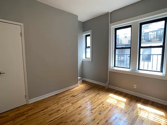 Rented by Tourma Realty LLC | media 33