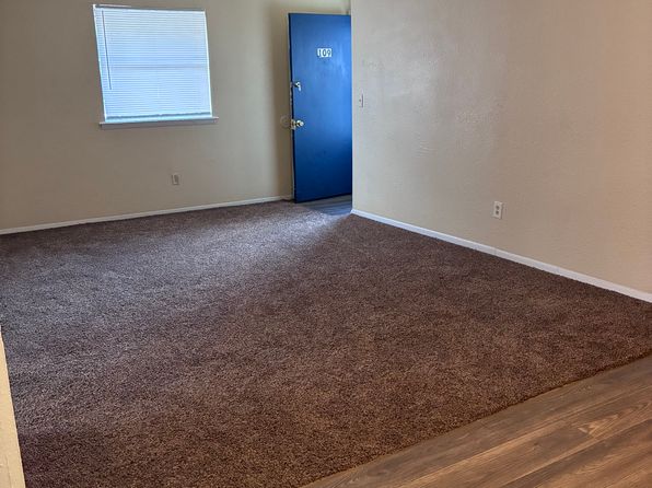 3300 SW 28th St APT 109