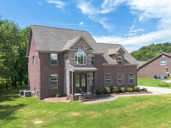 1513 Oak Branch Dr, Columbia, TN 38401