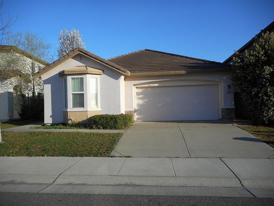 1st image of 2943 Holdrege Way