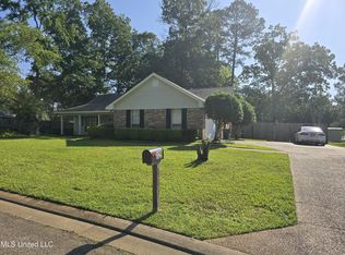 829 Eagles Nest Dr, Jackson, MS 39272