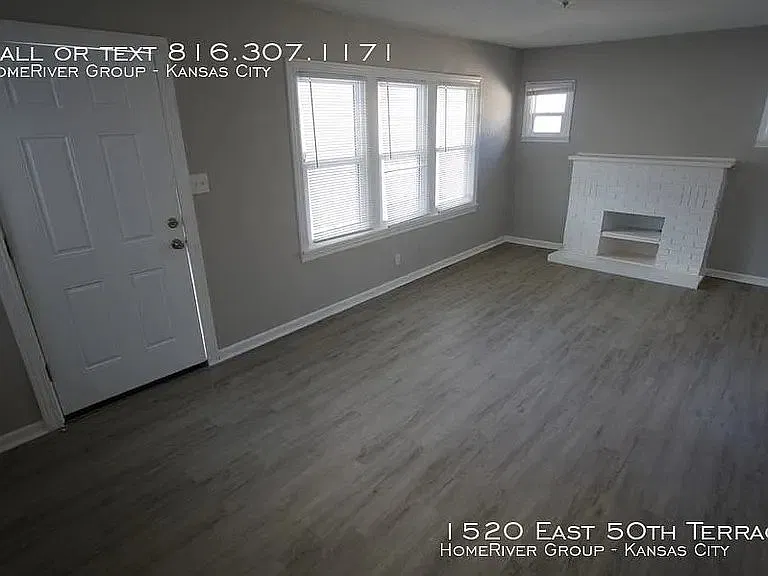 3 bed, 1.0 bath, 1036 sqft, $1,697 — Photo 2