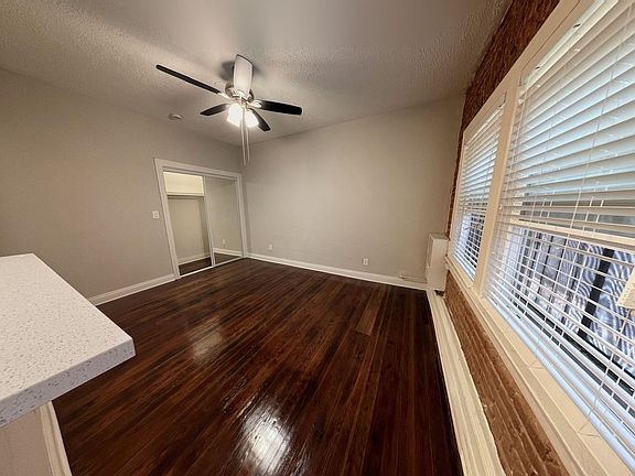 5th image of 2810 Leeward Ave APT 105