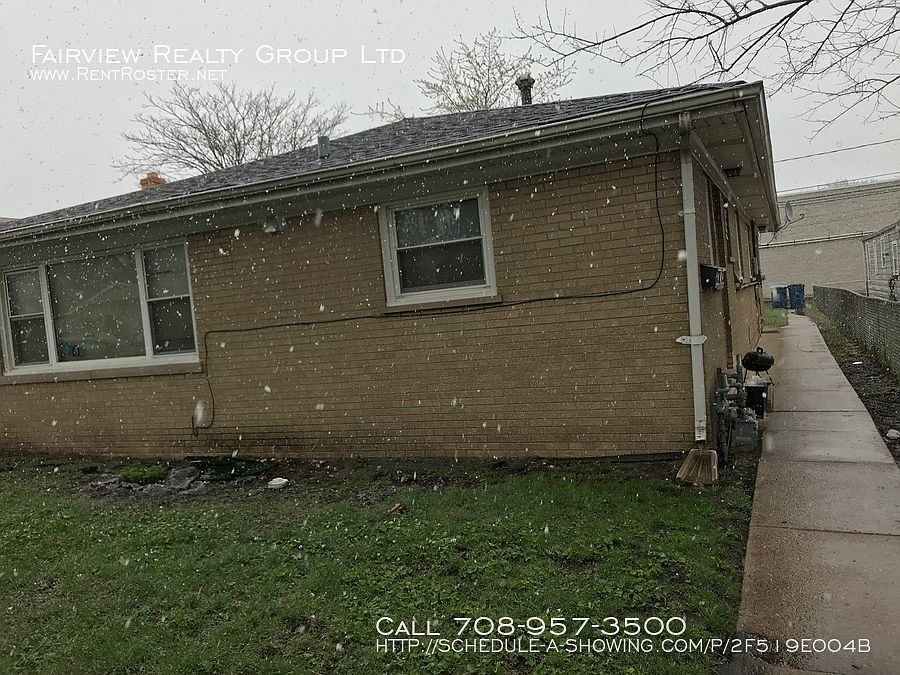1st image of 457 Greenbay Ave #2