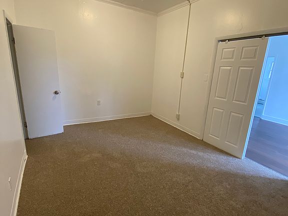 5th image of 728 Anderson St APT 7