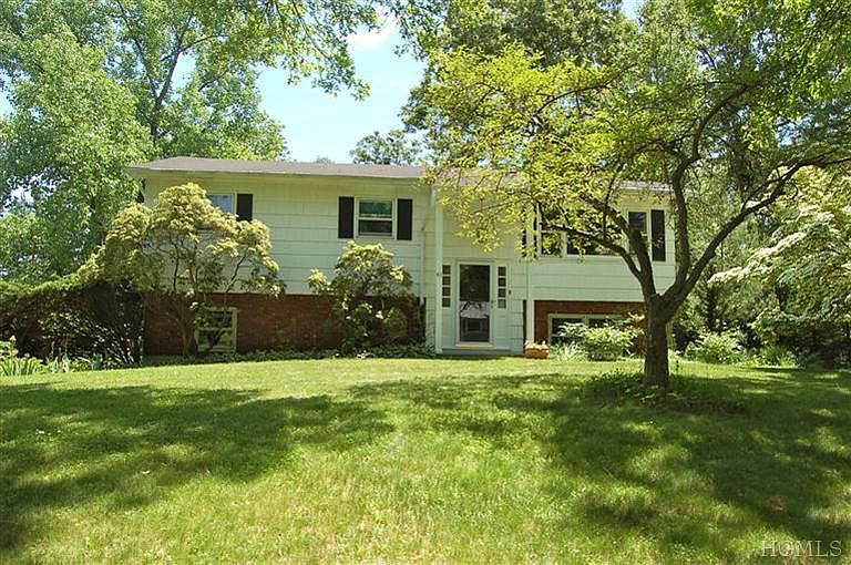 1st image of 10 Eklof Ct
