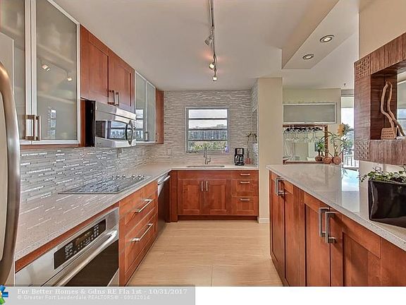 4th image of 137 Golden Isles Dr APT 307
