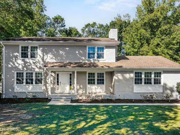 121 Chelsea Lane, Wilmington, NC 28409