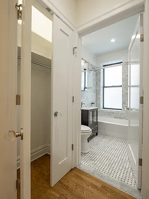 Rented by City Connections Realty | media 29