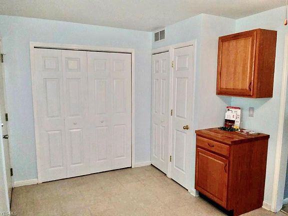 4th image of 6959 Beresford Ave