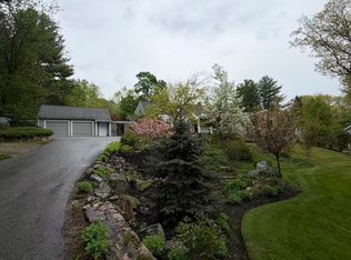 39 Kings Grant Rd, Weston, MA 02493