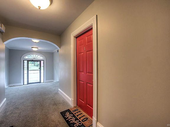 3rd image of 4632 Grove Ave #U1
