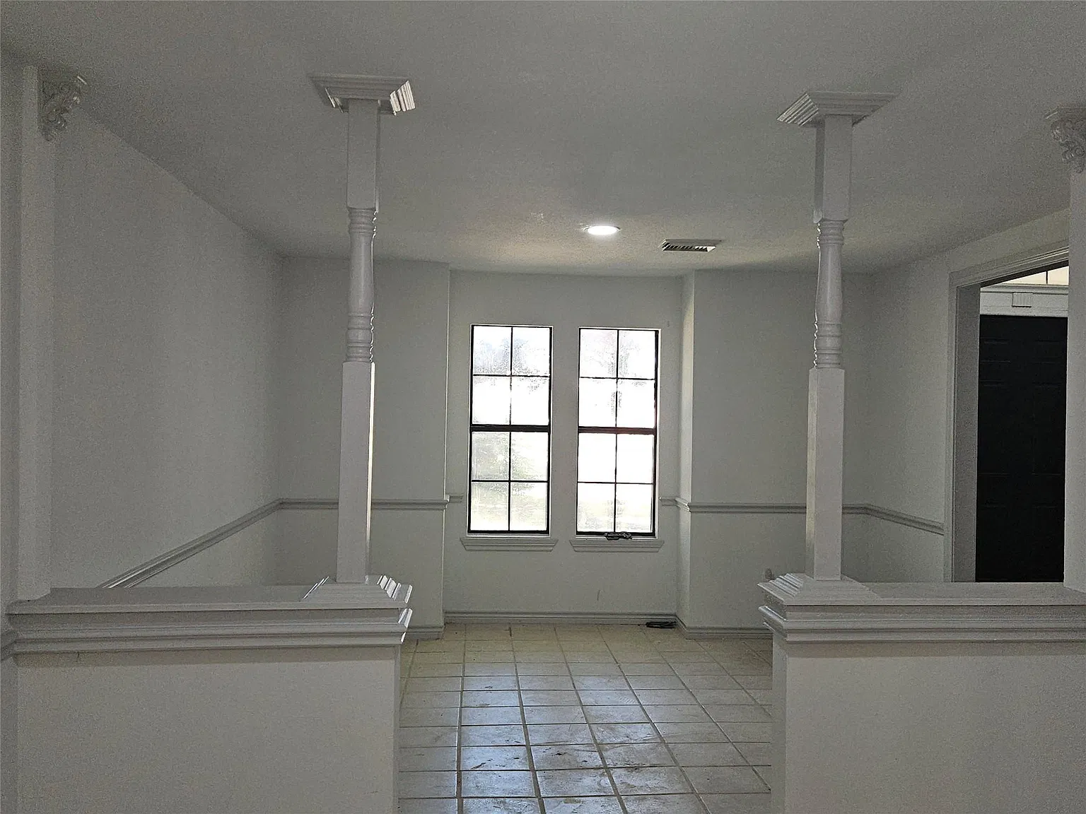 3 bed, 2.0 bath, 2461 sqft, $2,500 — Photo 4