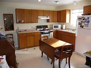 5th image of 13 Crystal Ave