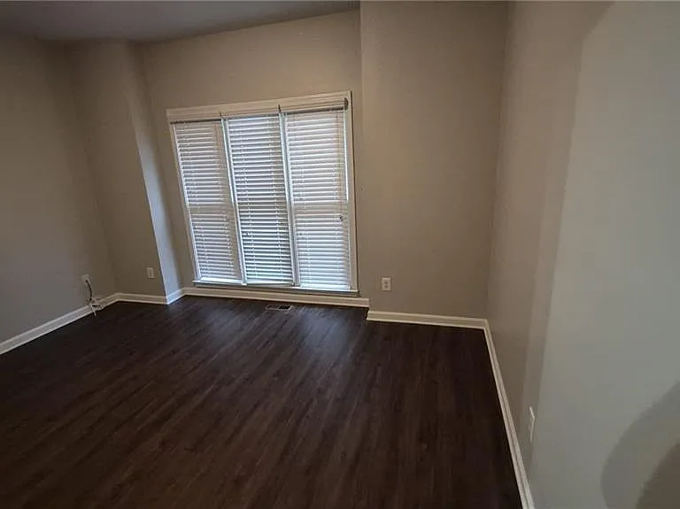 5760 Dovnick Dr SW — Photo 17