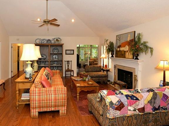 3rd image of 1288 Serena Dr