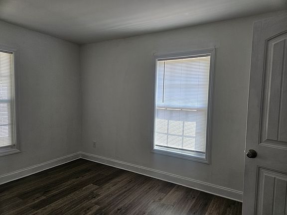 4th image of 2158 Ebenezer Rd