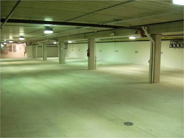 920 Marquette Ave #306 — Photo 28